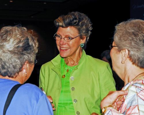 Cokie greeting LCWR members at the 2009 LCWR assembly in New Orleans